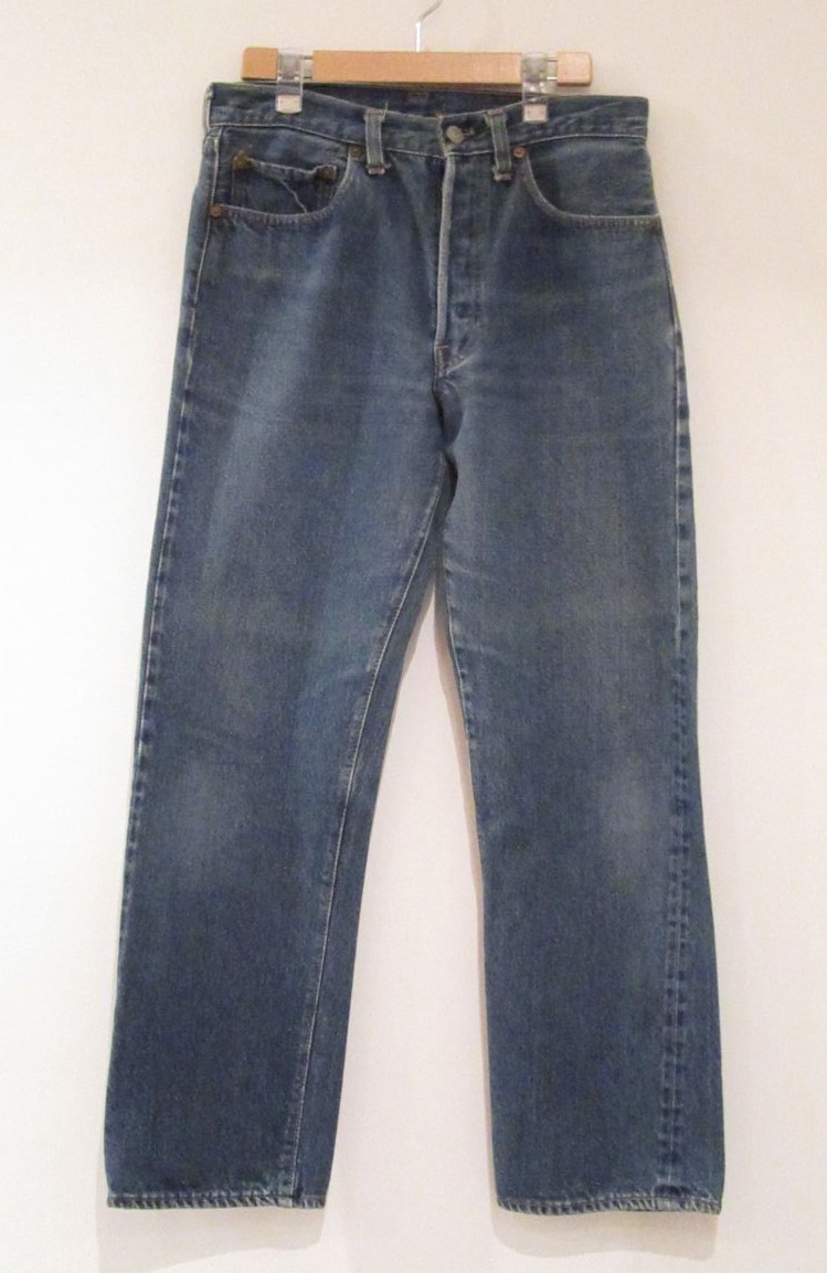 Levi's 501 「66後期～80's赤耳～アメリカ製レギュラー」 ： vintage